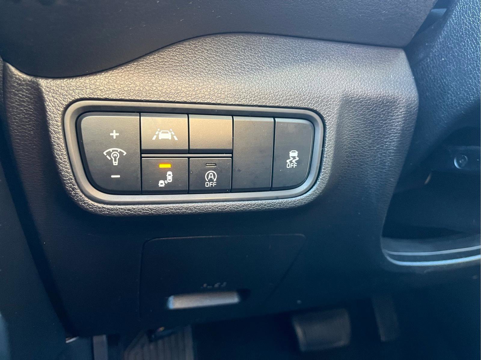 Used 2022 Kia Soul GT-Line FWD image 14