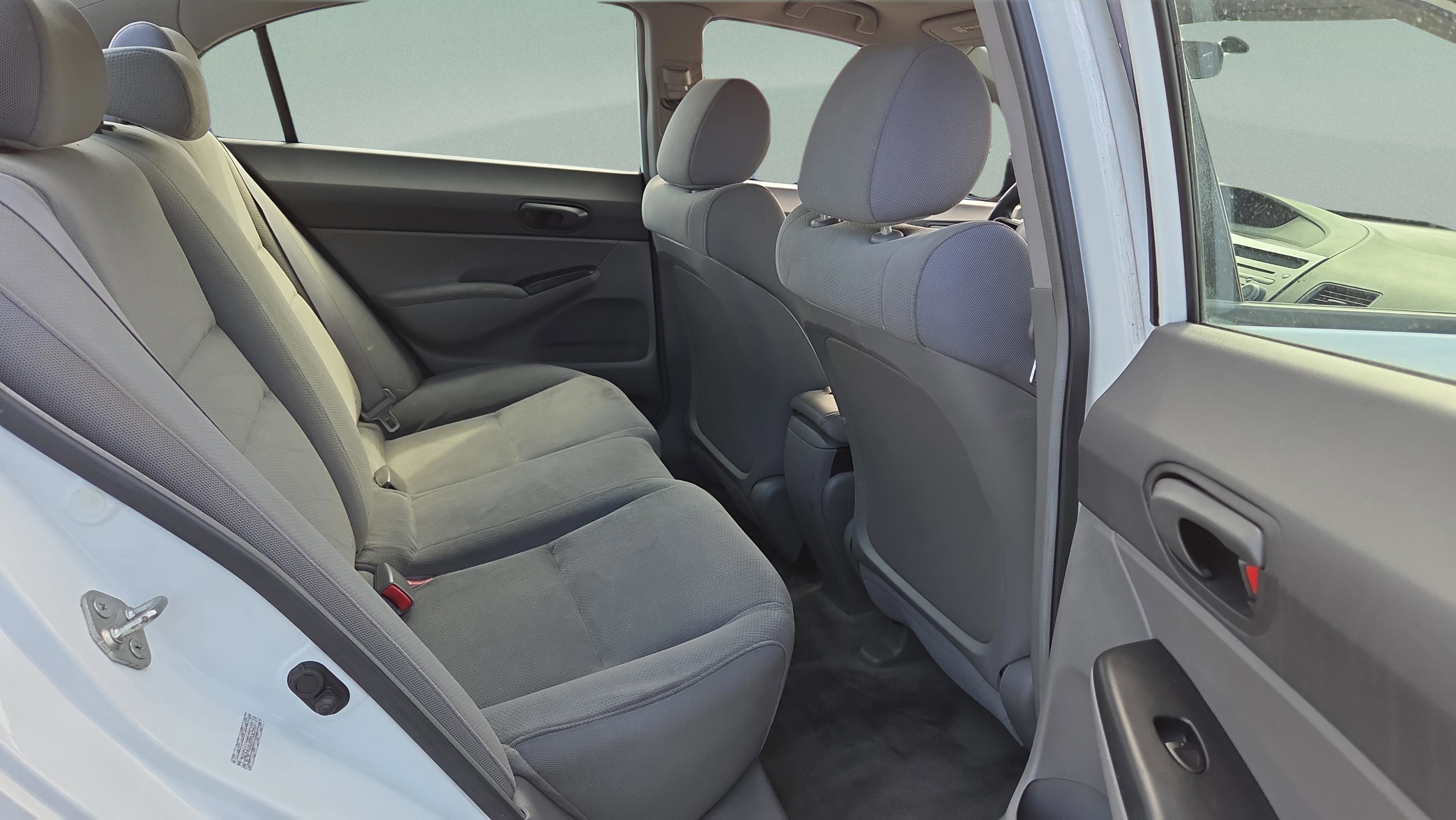 Used 2009 Honda Civic DX-VP image 16