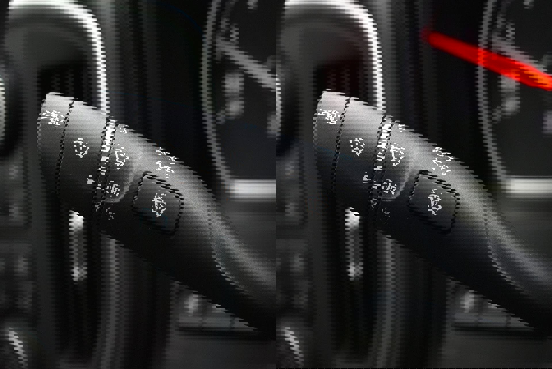 Used 2021 Chevrolet Silverado 1500 LTZ w/ LTZ Premium Package image 24