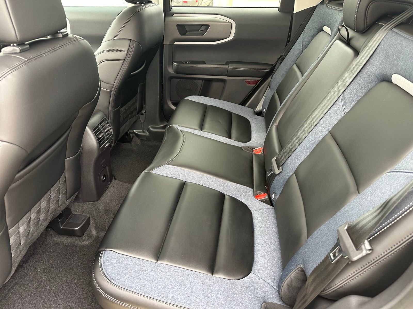 New 2025 Ford Bronco Sport Outer Banks w/ Outer Banks Tech Package+ image 38