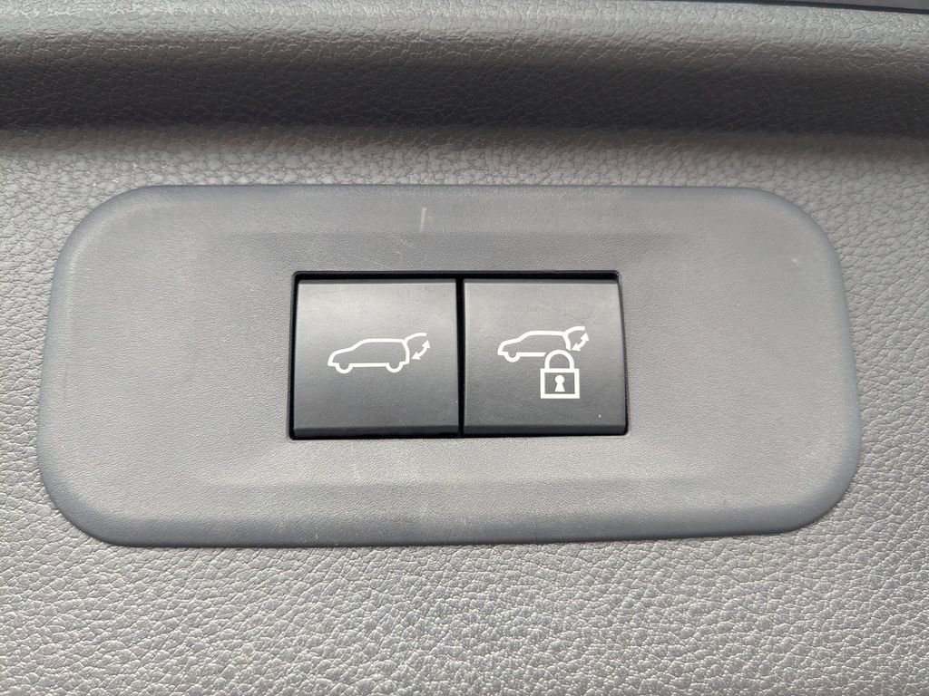 Used 2025 Toyota Grand Highlander FWD image 14