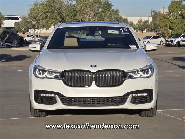 Used 2019 BMW 750i w/ Executive Package image 8