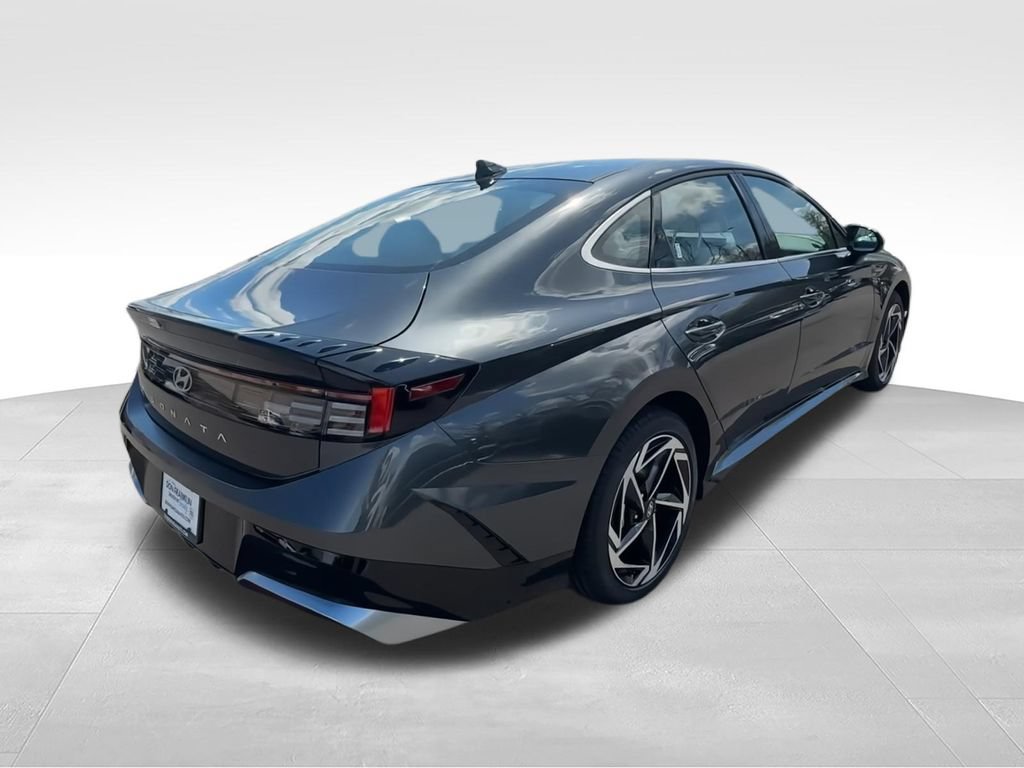 New 2026 Hyundai Sonata SEL FWD image 8