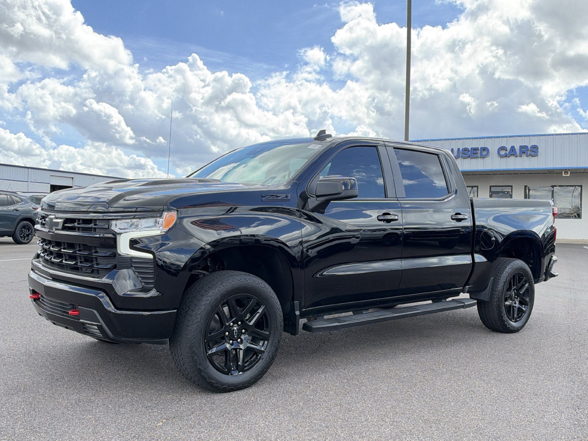 Used 2025 Chevrolet Silverado 1500 LT Trail Boss w/ Convenience Package II