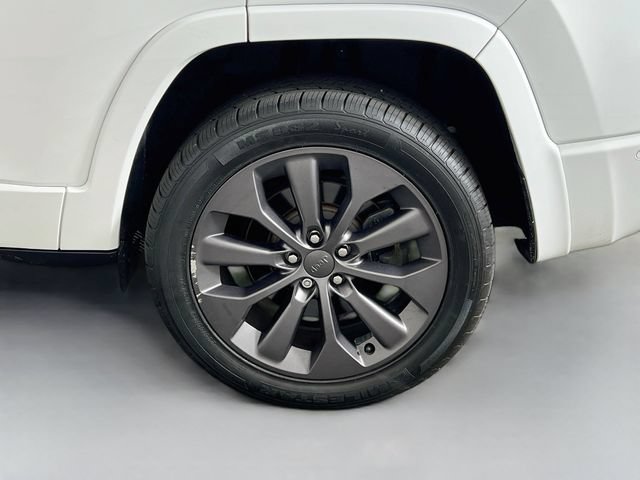Used 2021 Jeep Cherokee High Altitude AWD/4WD image 37