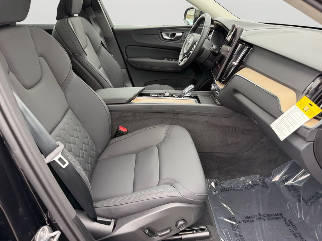 Certified 2026 Volvo XC60 B5 Plus w/ Protection Package Premier AWD/4WD image 8