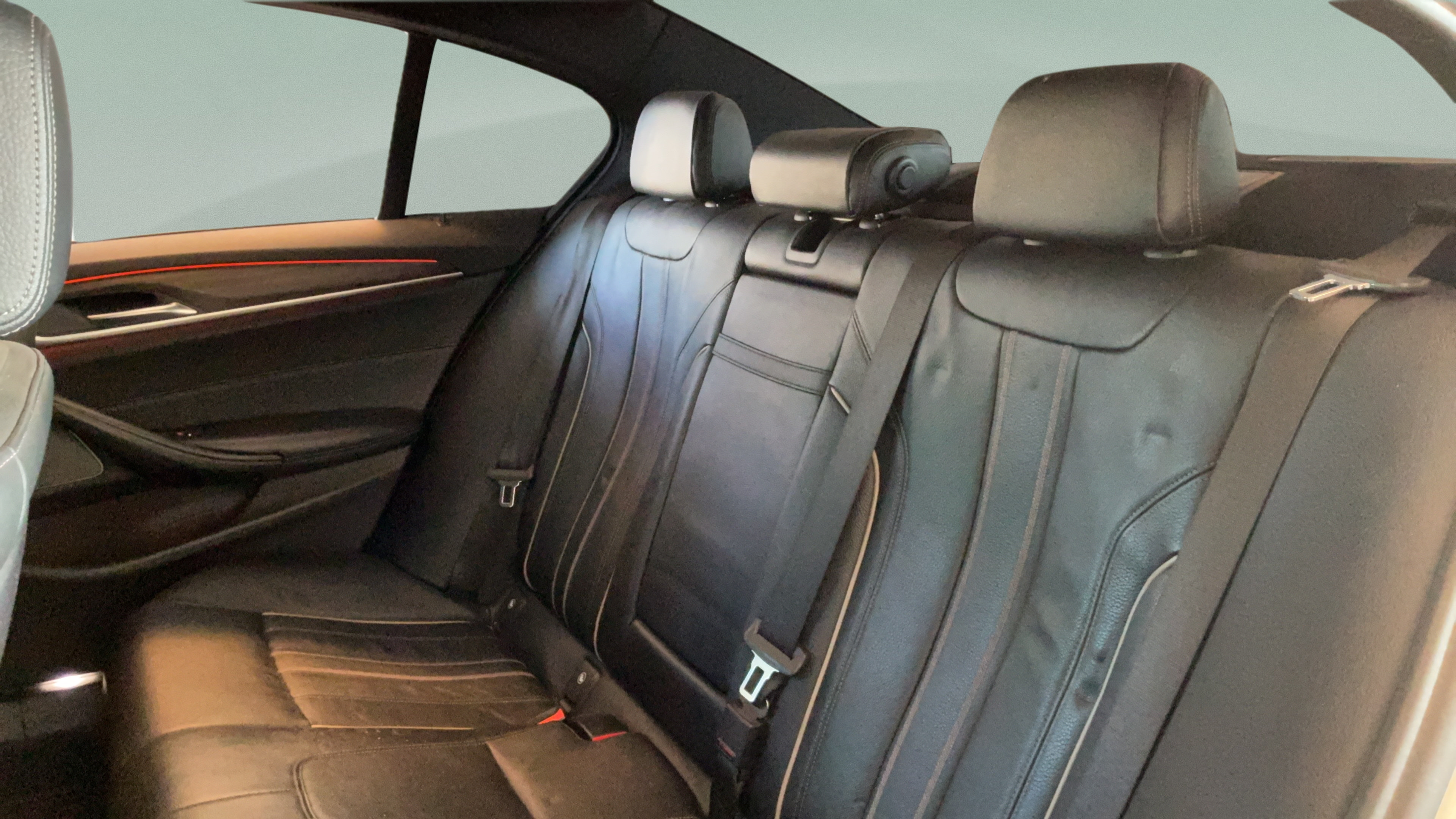 Used 2017 BMW 540i RWD image 31