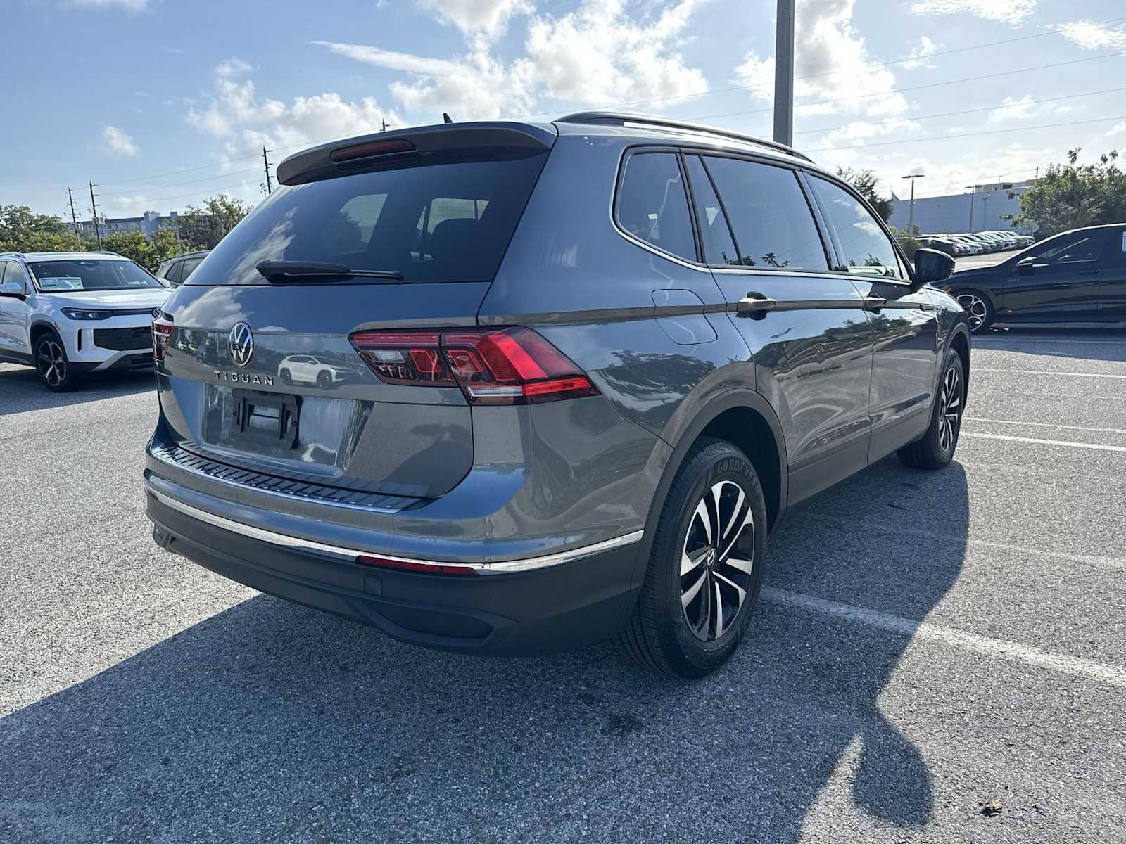 Certified 2023 Volkswagen Tiguan S FWD image 14