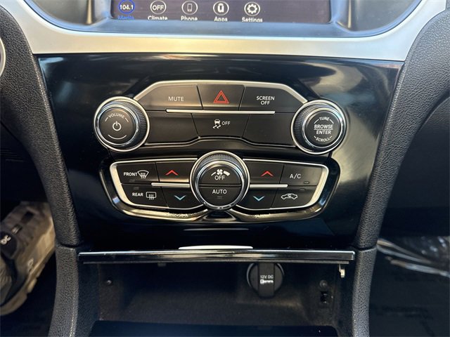 Used 2023 Chrysler 300 Touring w/ Sport Appearance Package image 18