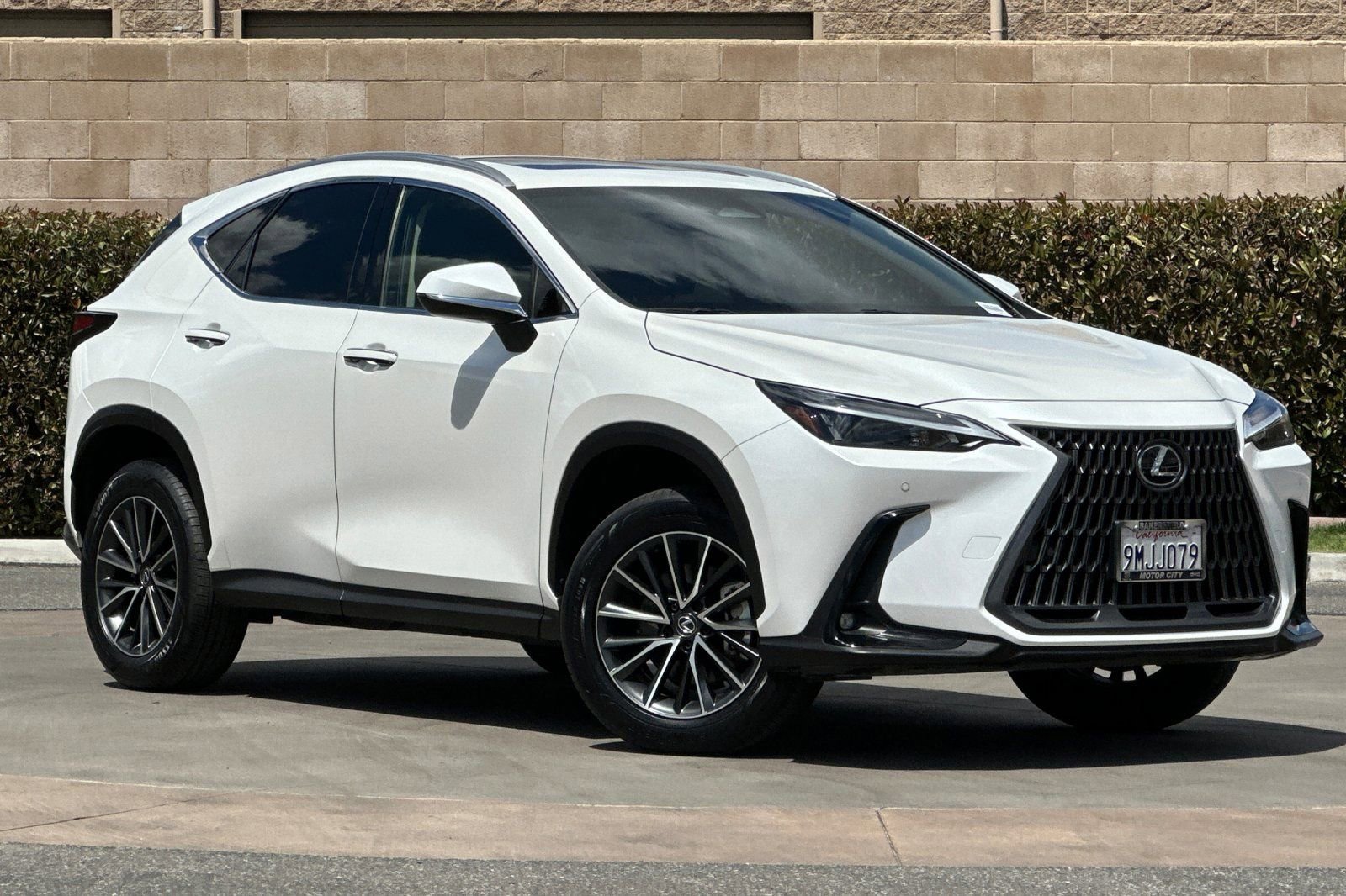 Used 2025 Lexus NX 250 FWD video 2