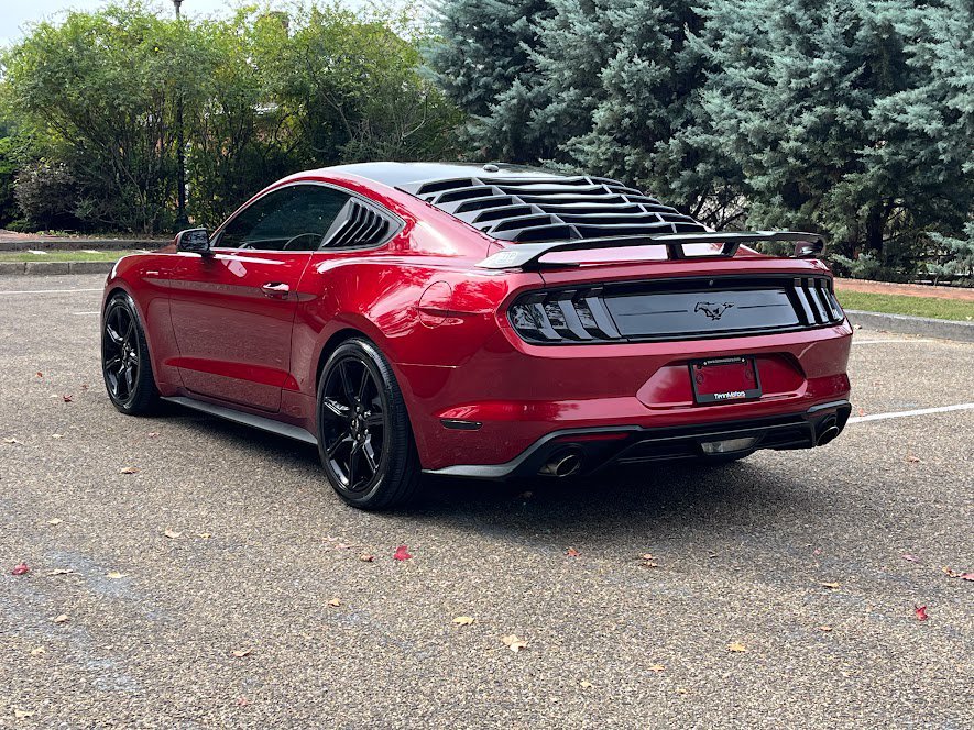 Used 2019 Ford Mustang Coupe w/ Black Accent Package RWD image 23