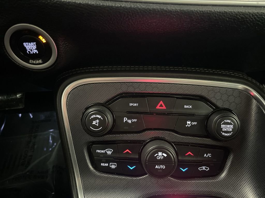 Used 2015 Dodge Challenger SXT Plus image 12