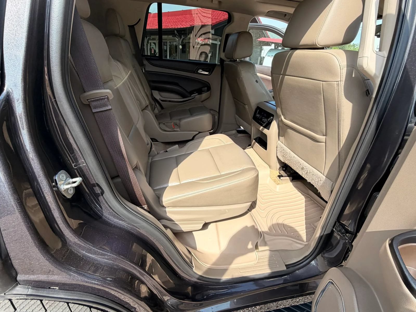 Used 2018 Chevrolet Tahoe LT AWD/4WD image 28