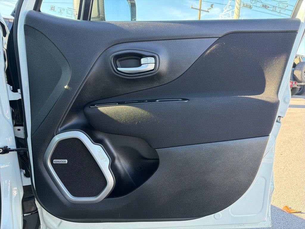 Used 2021 Jeep Renegade Latitude w/ Sun & Sound Group image 24