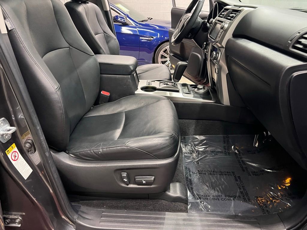 Used 2013 Toyota 4Runner Limited image 32