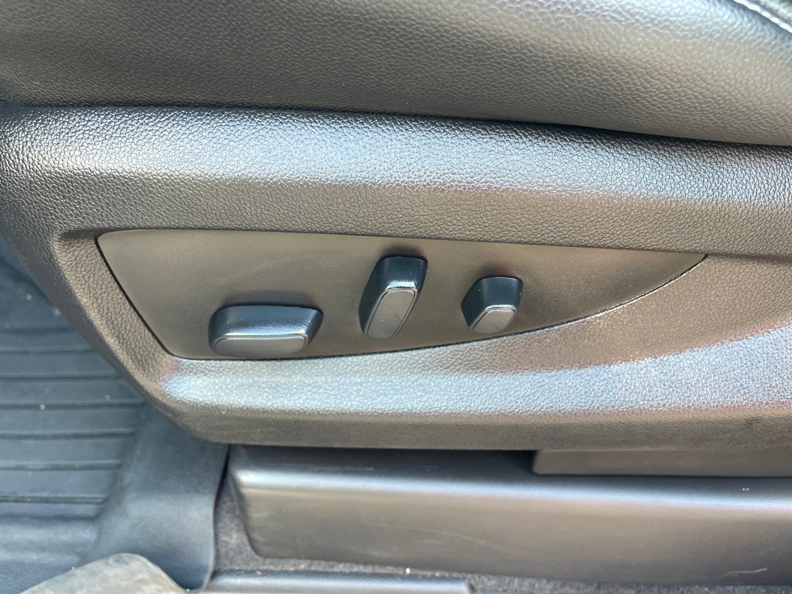 Used 2018 GMC Sierra 1500 SLT image 9