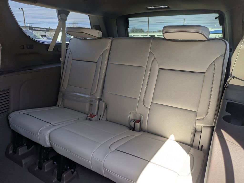 New 2026 GMC Yukon XL Denali w/ Sun & Power Step Package AWD/4WD image 31
