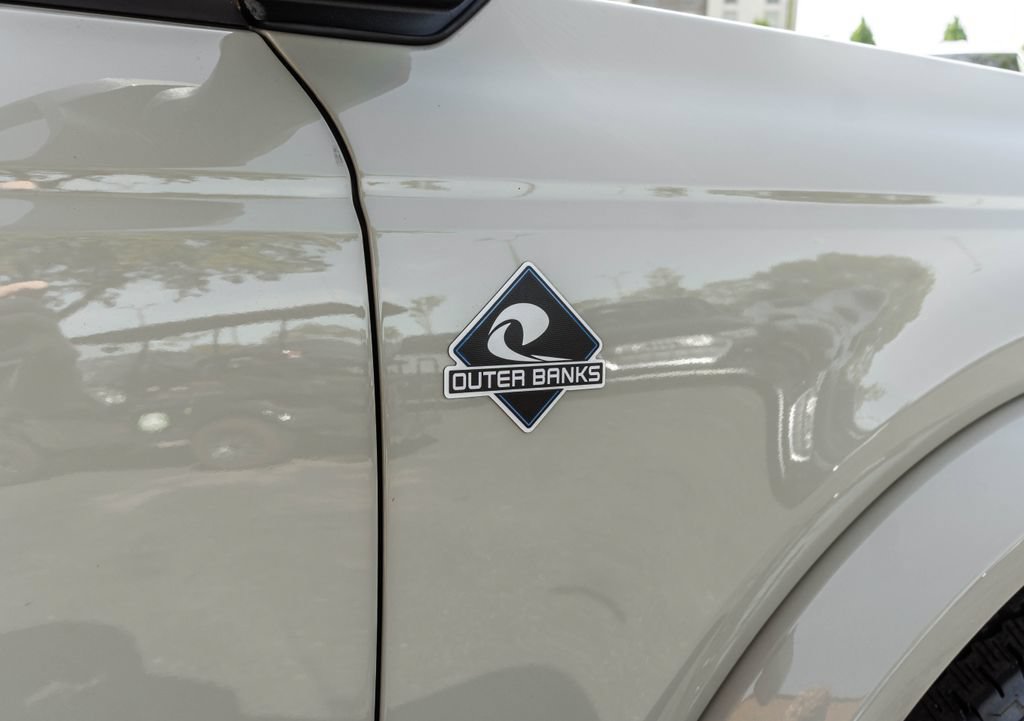 Used 2026 Ford Bronco Outer Banks AWD/4WD image 4