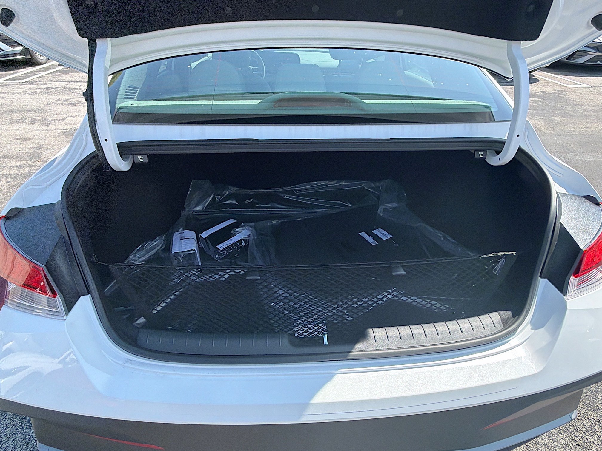 New 2026 Hyundai Elantra Sport w/ Cargo Package FWD image 18