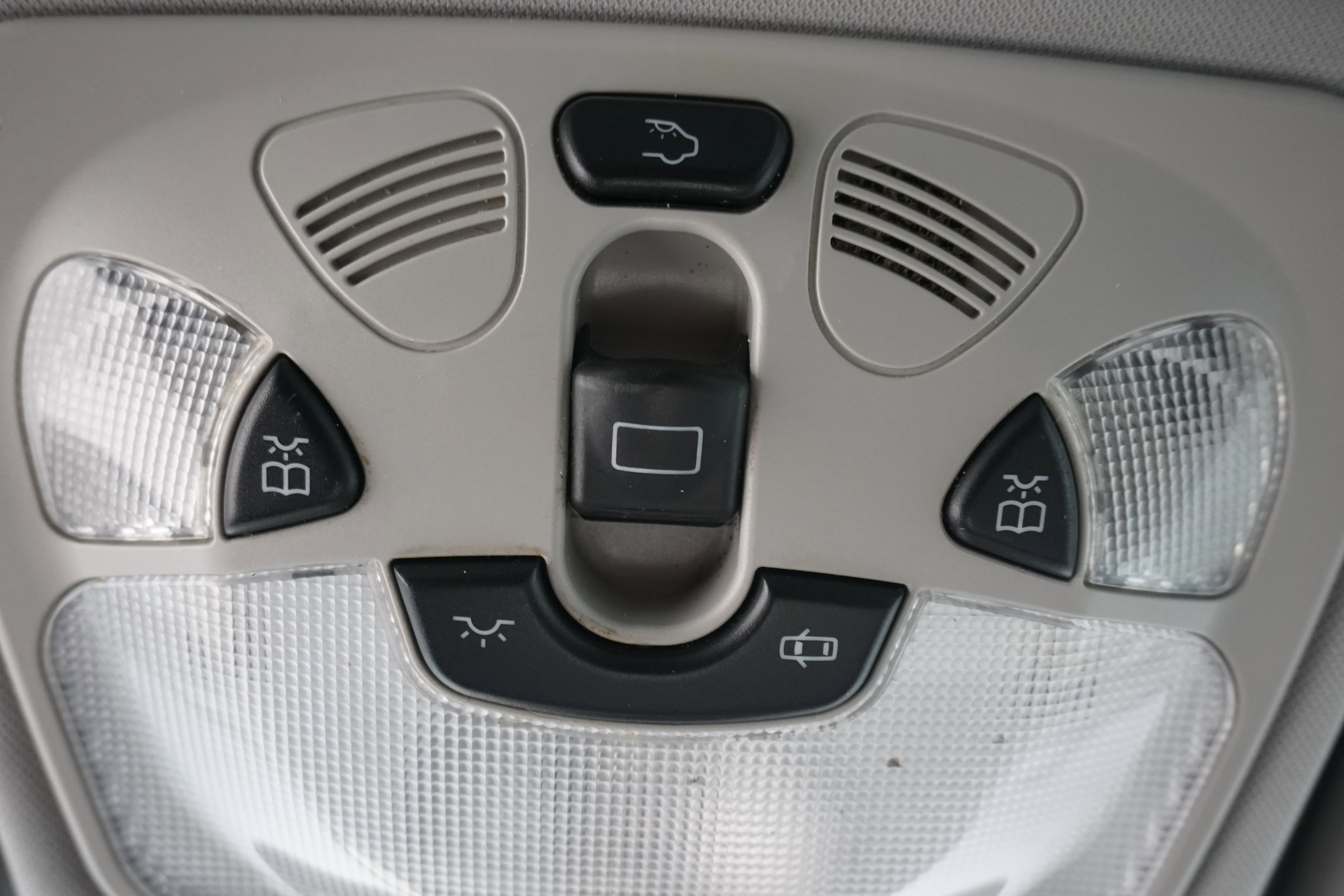 Used 2006 Mercedes-Benz C 230 Sedan image 21