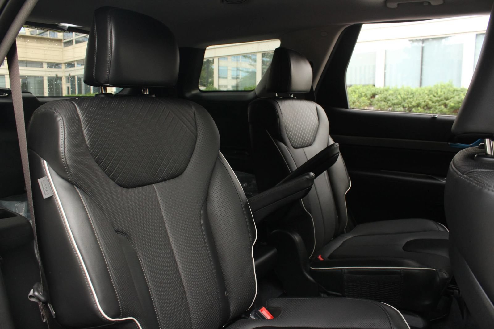 Used 2025 Hyundai Palisade SEL FWD image 19