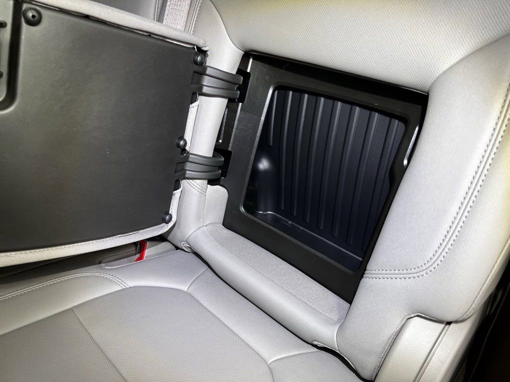 Used 2023 Chevrolet Silverado 2500 LTZ w/ LTZ Convenience Package image 44