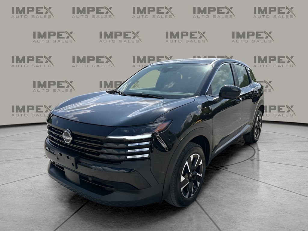 Used 2025 Nissan Kicks SV AWD/4WD image 1