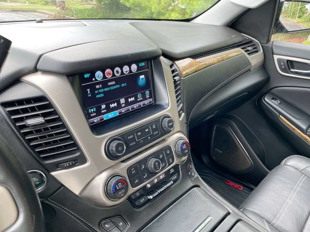 Used 2017 GMC Yukon XL Denali w/ Open Road Package AWD/4WD image 23