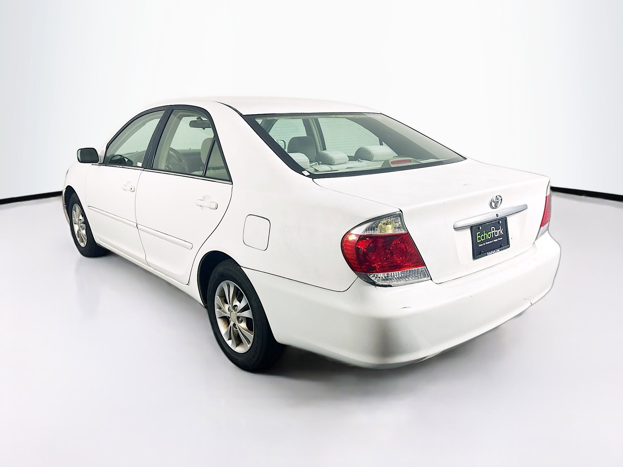 Used 2006 Toyota Camry LE FWD image 5