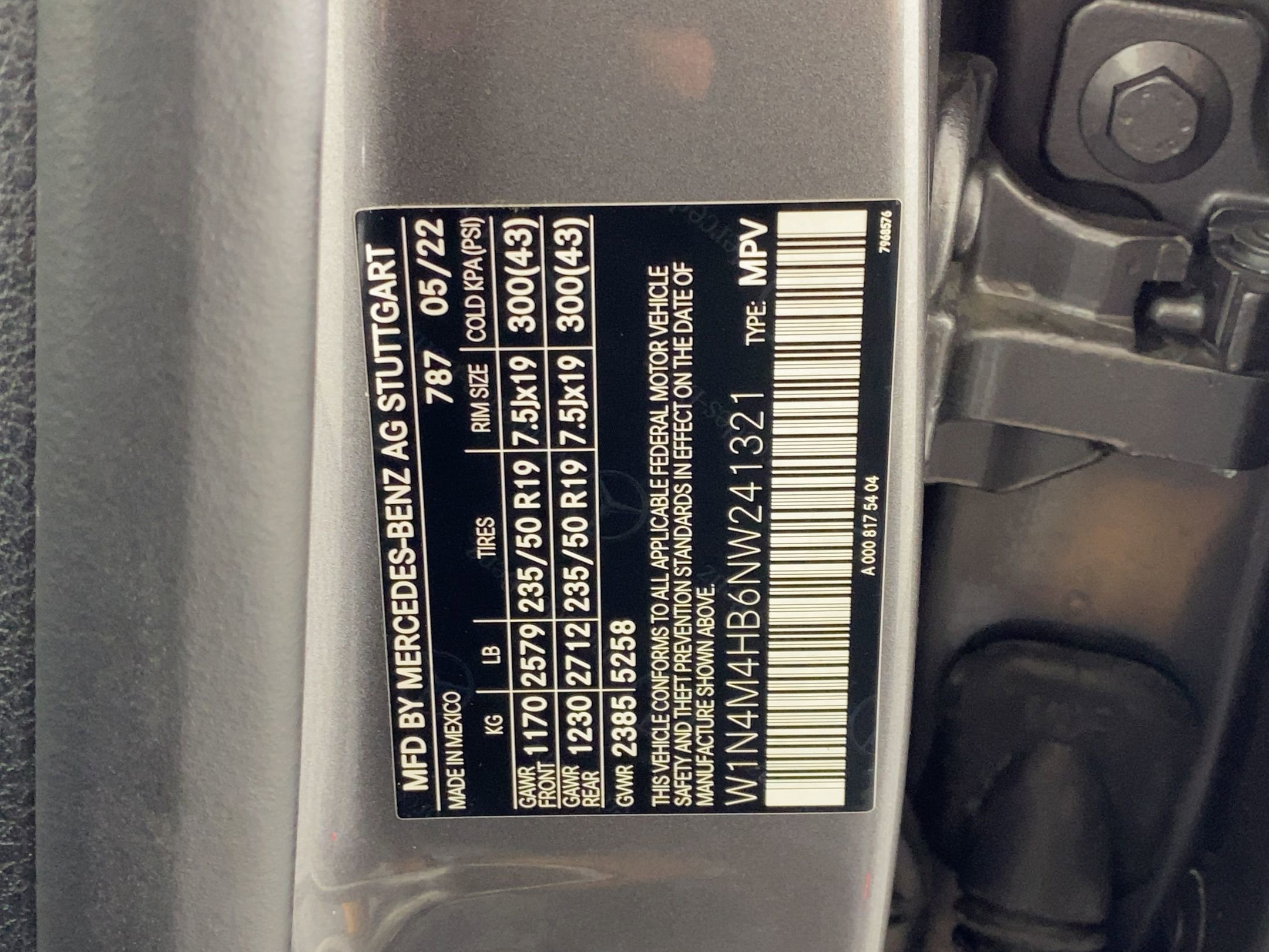 Used 2022 Mercedes-Benz GLB 250 4MATIC image 17