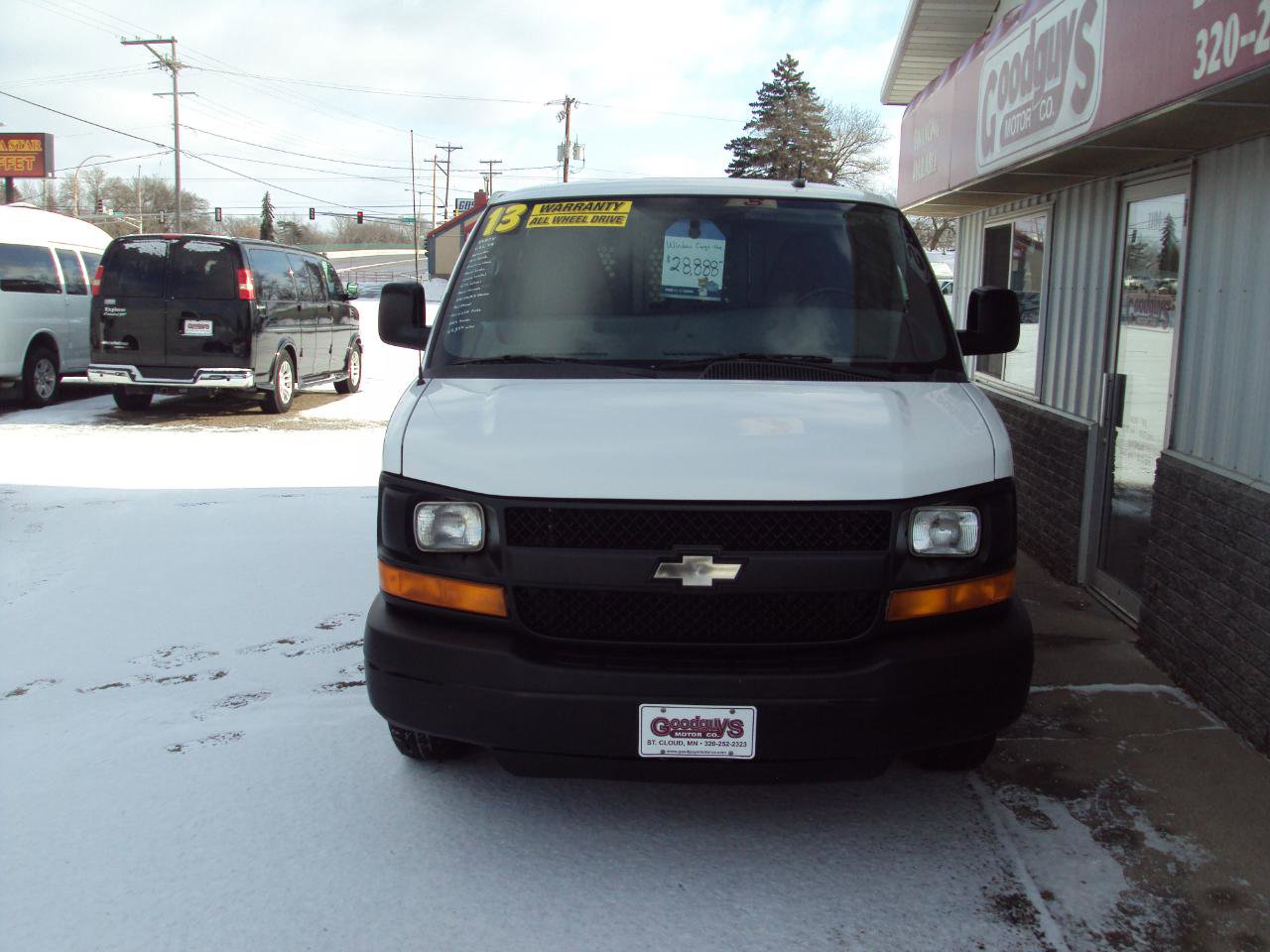 Used 2013 Chevrolet Express 1500 AWD image 3
