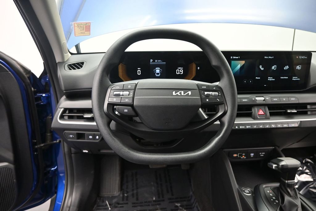 Certified 2025 Kia K4 FWD image 34