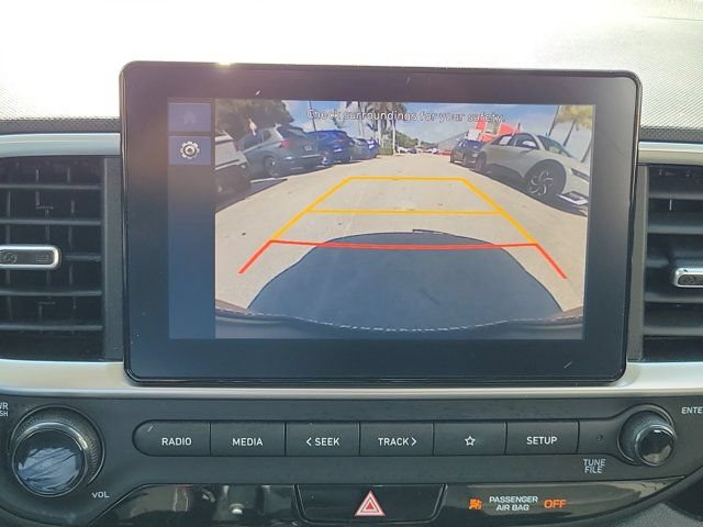 Certified 2024 Hyundai Venue SEL FWD image 27