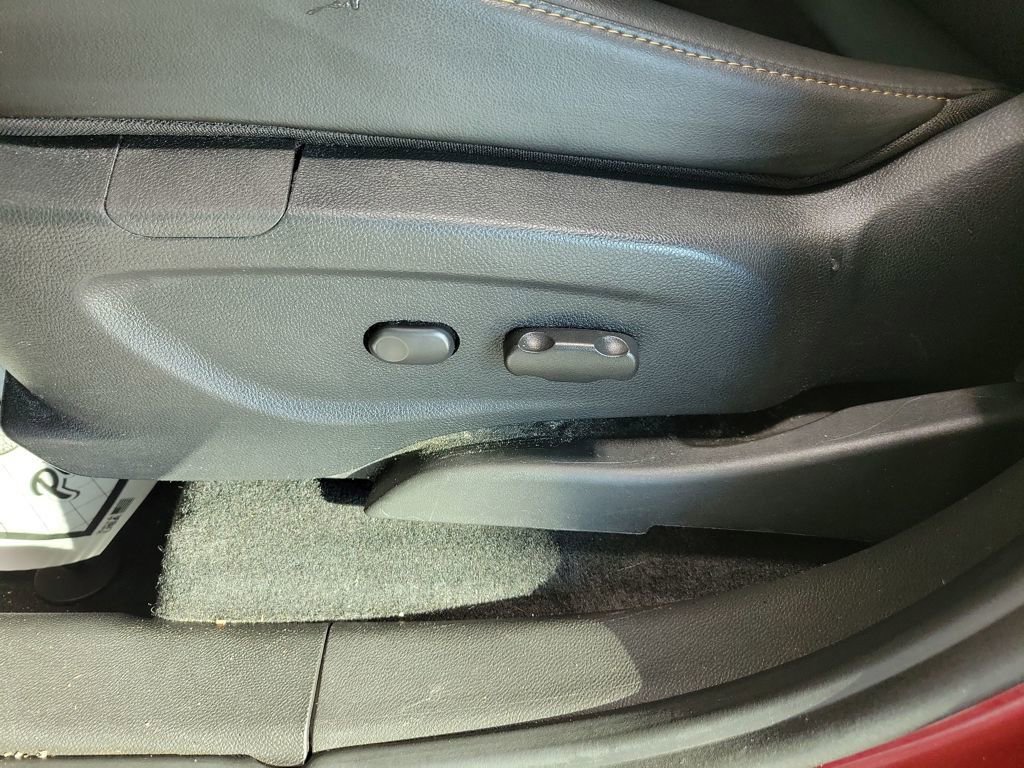 Used 2018 Chevrolet Trax LT w/ LT Convenience Package image 31