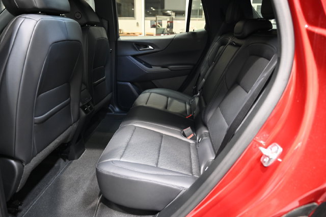 New 2027 Chevrolet Equinox LT w/ Convenience Package II FWD image 11