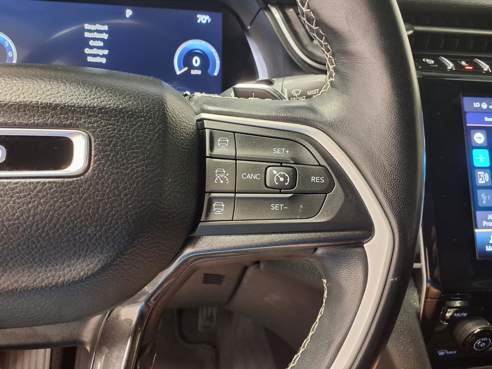 Used 2022 Jeep Grand Cherokee L Laredo AWD/4WD image 20