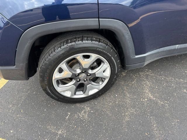 Used 2020 Jeep Compass Limited AWD/4WD image 4