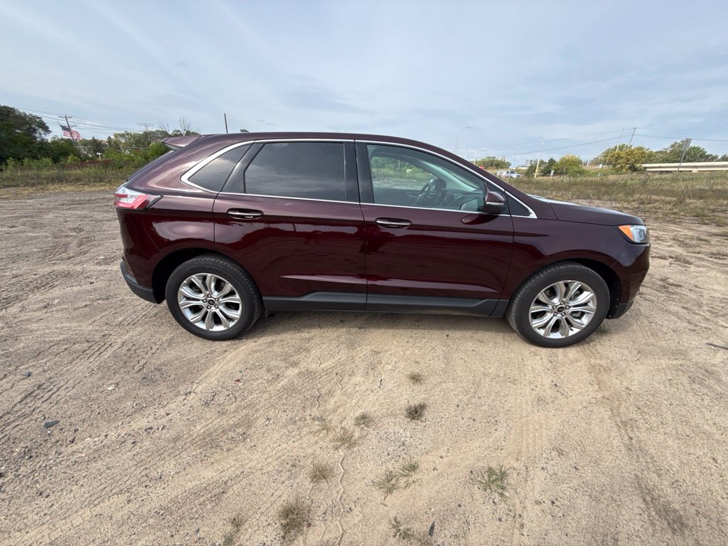 Used 2024 Ford Edge Titanium AWD/4WD image 10