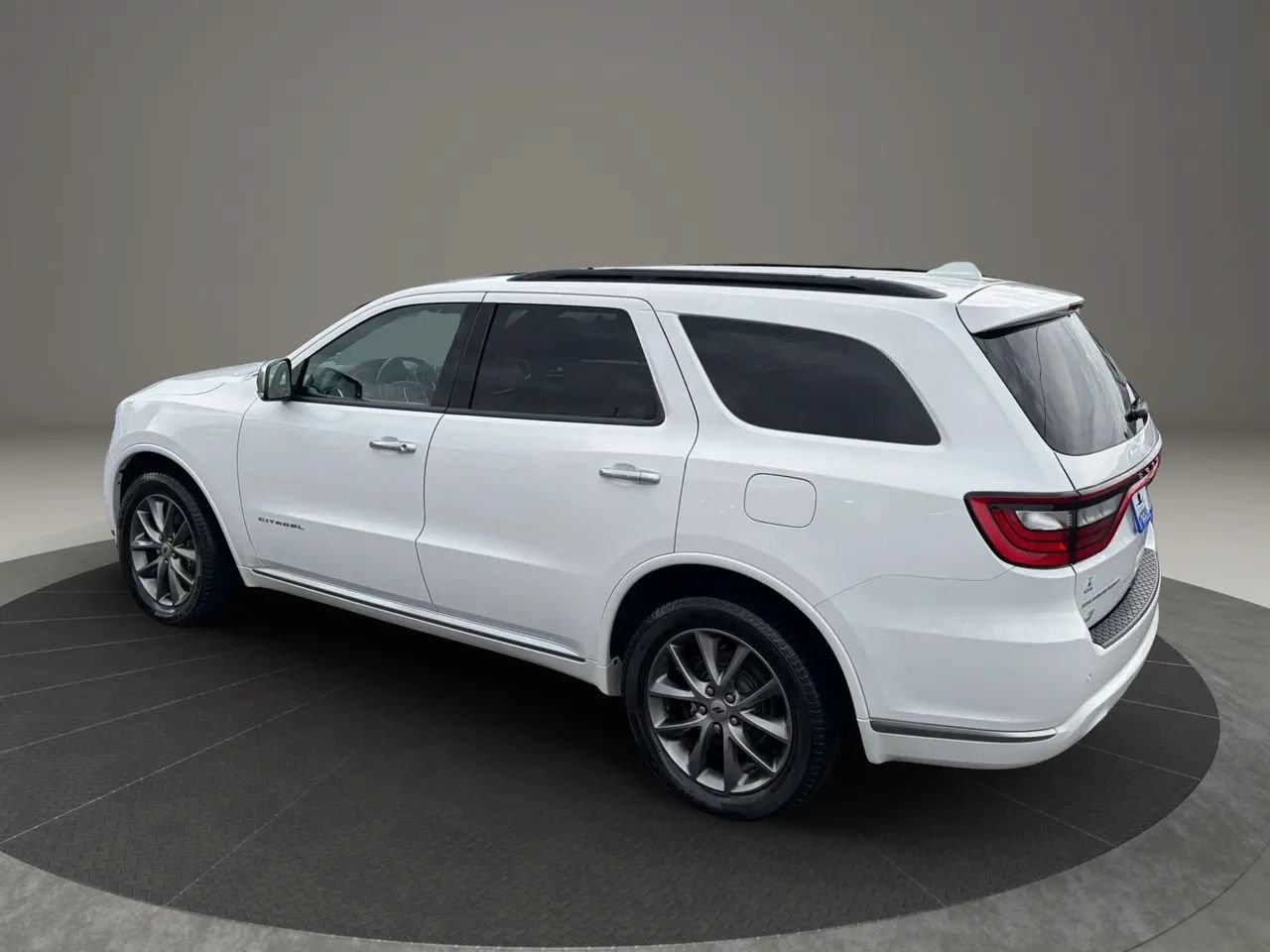 Used 2020 Dodge Durango Citadel AWD/4WD image 3