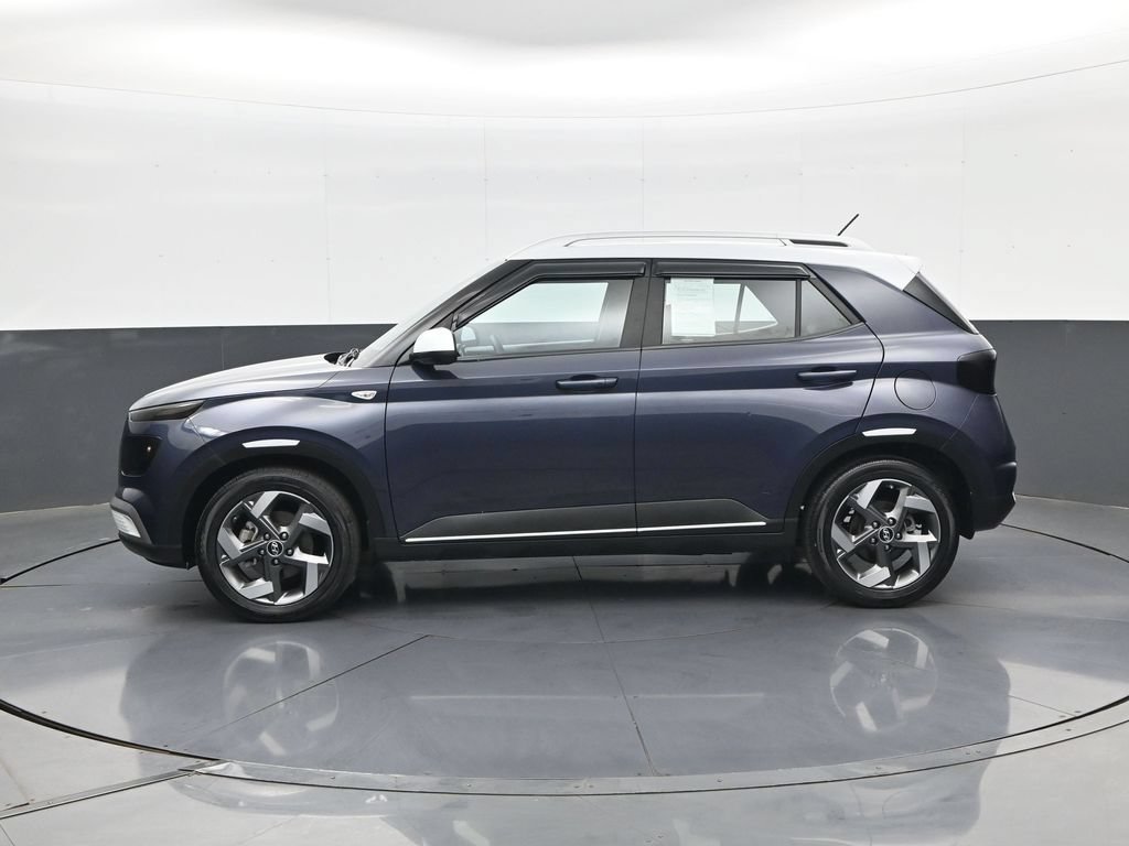 Certified 2024 Hyundai Venue Limited FWD image 8
