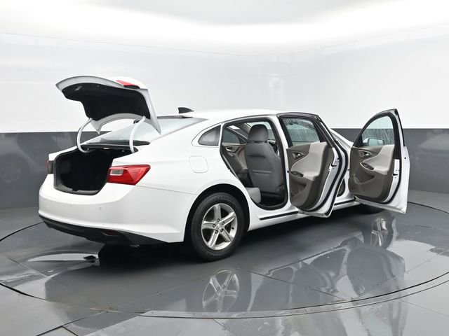 Used 2020 Chevrolet Malibu LS w/ Driver Confidence Package II image 28