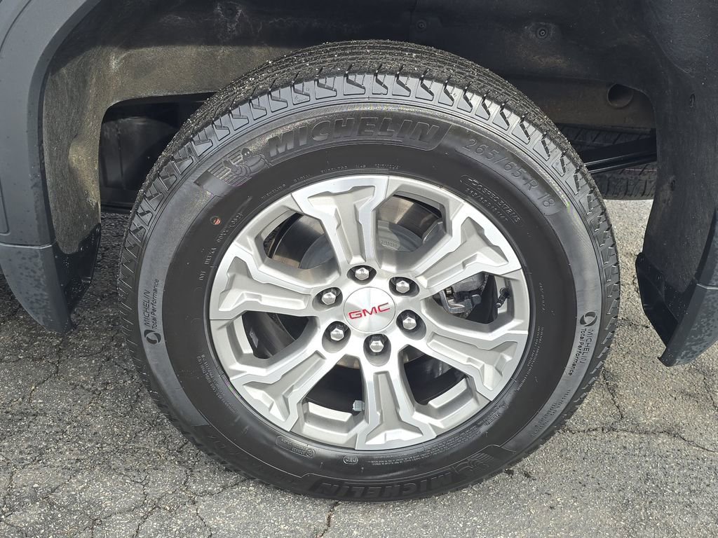 Certified 2024 GMC Sierra 1500 SLT image 9