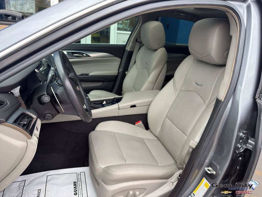 Used 2018 Cadillac CTS Luxury RWD image 16