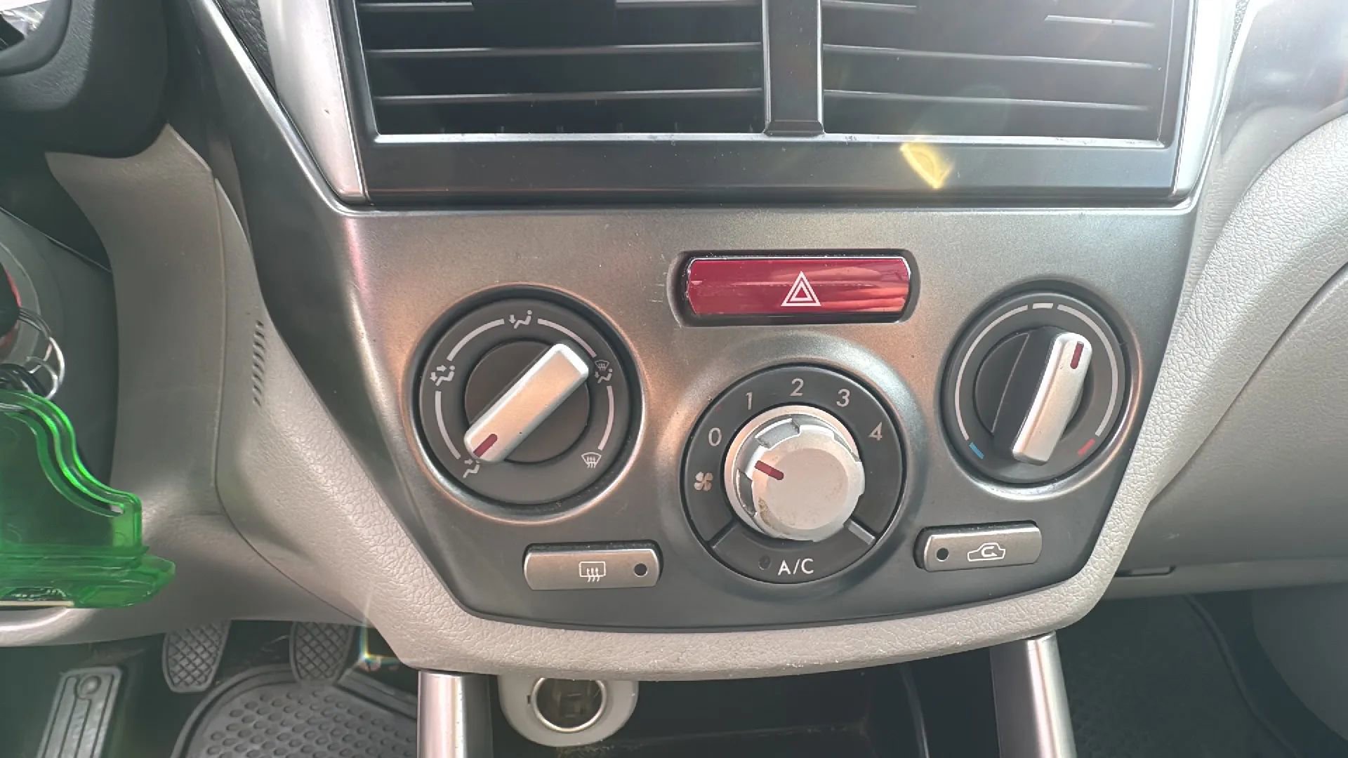 Used 2013 Subaru Forester 2.5X Premium w/ Plus Pkg image 15