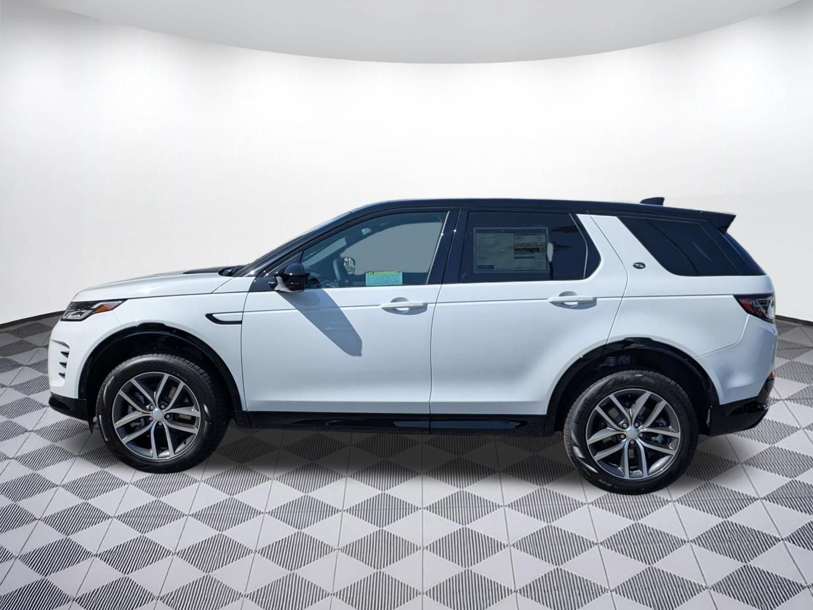New 2026 Land Rover Discovery Sport Landmark AWD/4WD image 2