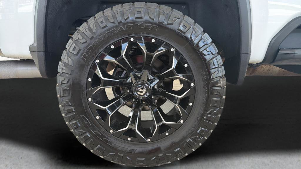 Used 2024 Chevrolet Silverado 3500 High Country w/ High Country Premium Package AWD/4WD image 28