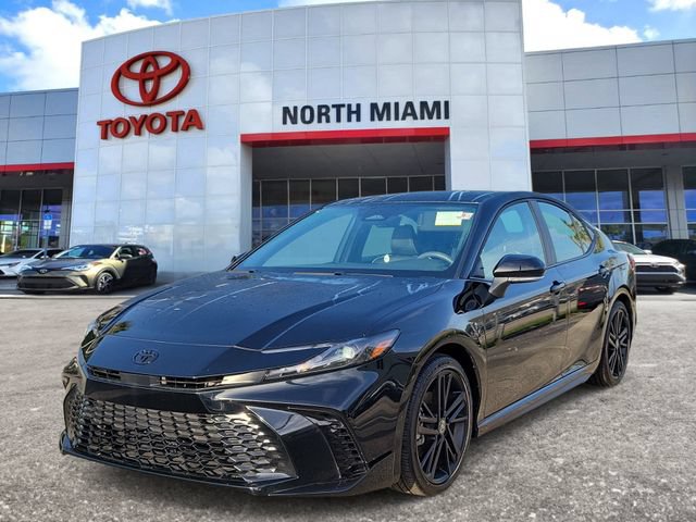 Used 2026 Toyota Camry Hybrid w/ Multimedia Upgrade Package FWD image 2
