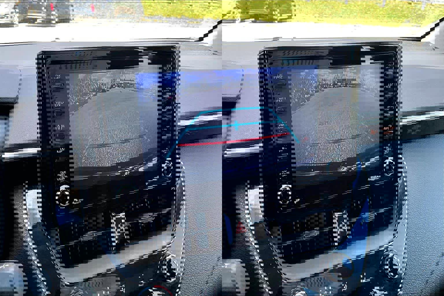 Used 2022 Toyota Corolla LE image 26