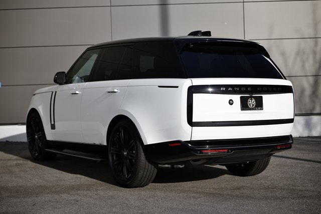 New 2025 Land Rover Range Rover SE image 11