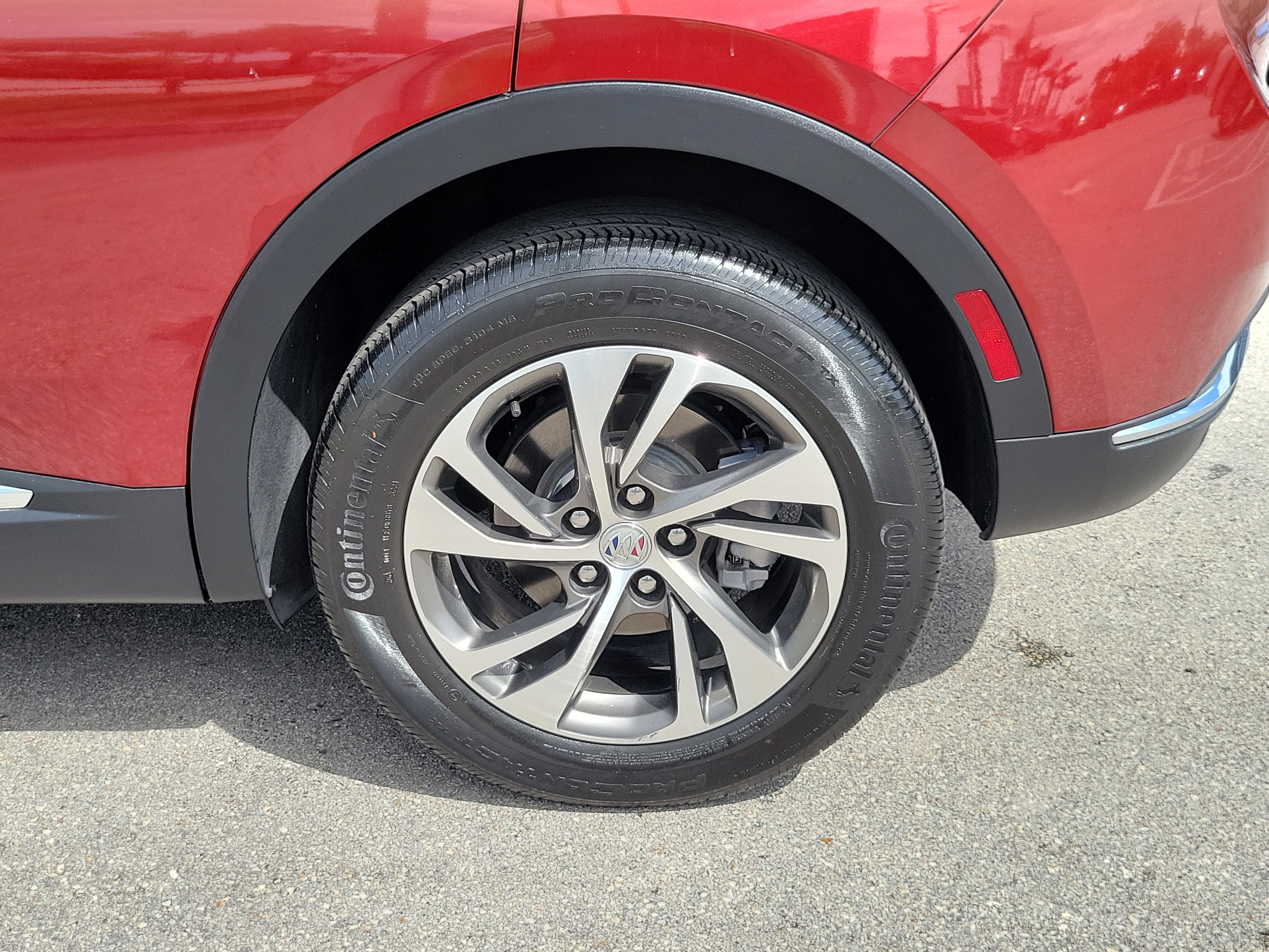 Used 2022 Buick Envision Essence w/ Safety Package FWD image 29